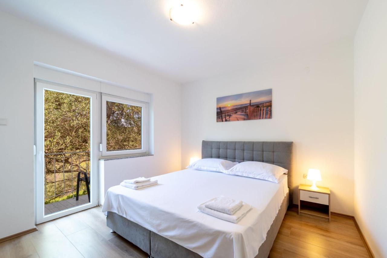 Blagdan Apartment *
